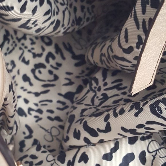 Jessica Simpson Light Blush Large Handbag Hobo Purse with Gold Studs and Strap - Picture 16 of 16